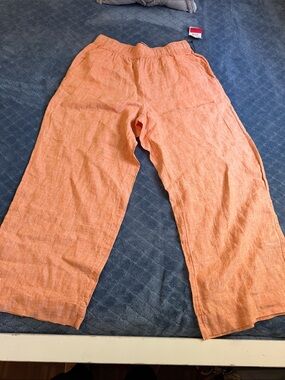Tahari Linen-Blend Cropped Wide-Leg Pants in Coral Orange
